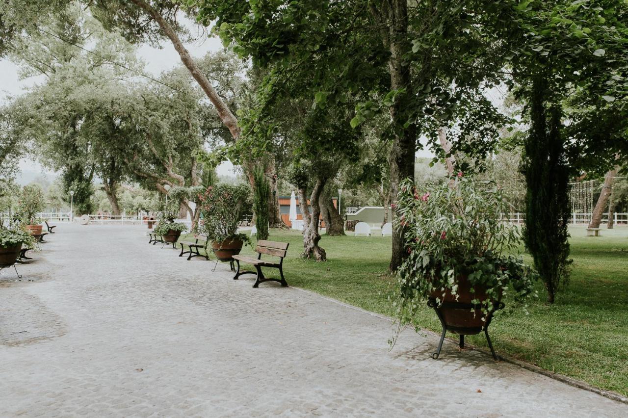 Quinta Do Pinheiro Hotel E Eventos By Grupo Quinta Dos Lagos Valado de Frades Exteriör bild